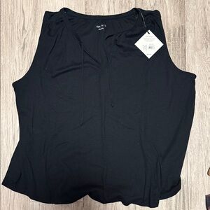 Women's Black Sleeveless Top